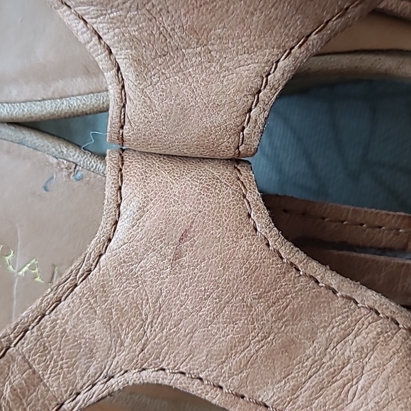 Franco Sarto Leather t strap heeled sandal - Picture 3 of 12